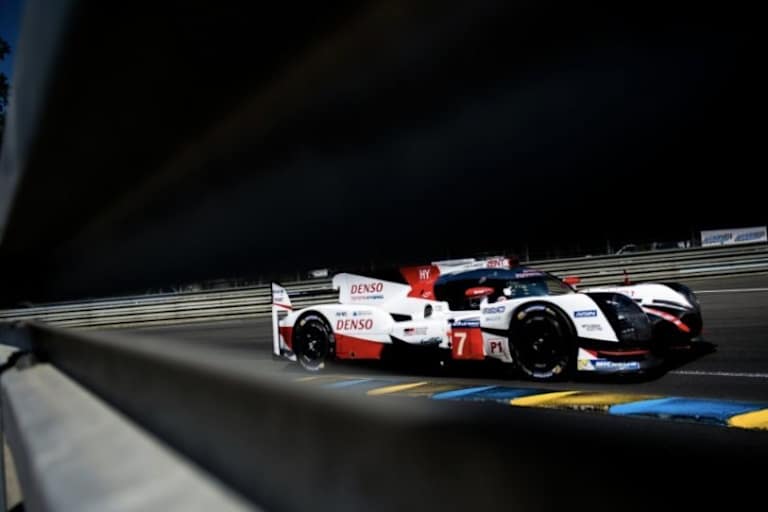 Der führende Toyota TS050 Hybrid #7