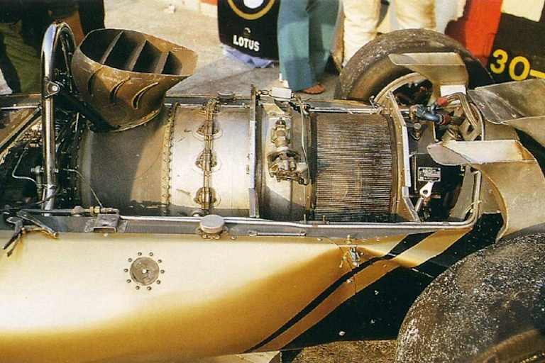 Die Pratt & Whitney-Turbine im Heck des Lotus