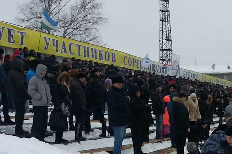 Bombenstimmung herrschte im Strojtel-Stadion