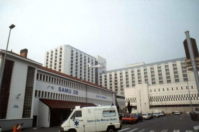 Hier kämpft Schumacher um sein Leben: die Uniklinik von Grenoble