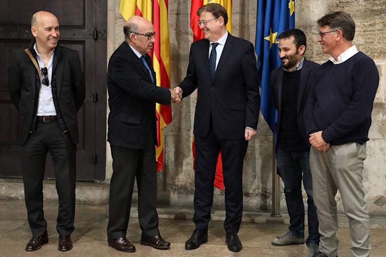 Heute in Valencia: Circuit Ricardo Tormo-General Manager Gonzalo Gobert; Dorna-CEO Carmelo Ezpeleta; Präsident der Regierung in Valencia Ximo Puig; Sportminister Vincent Marza; Generaldirektor für Sport Josep Miquel Moya