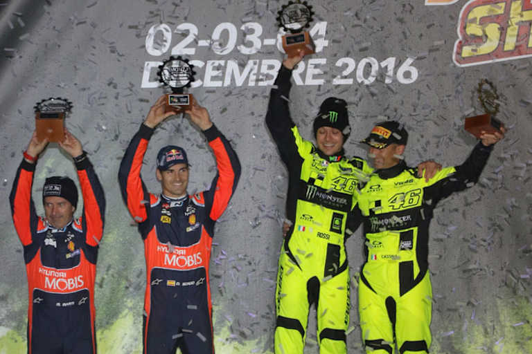 Valentino Rossi lässt sich feiern