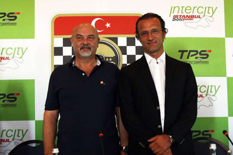 Vural Ak, Vorsitzender von Intercity (rechts)