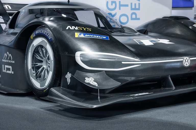 Volkswagen I.D. R Pikes Peak von vorne