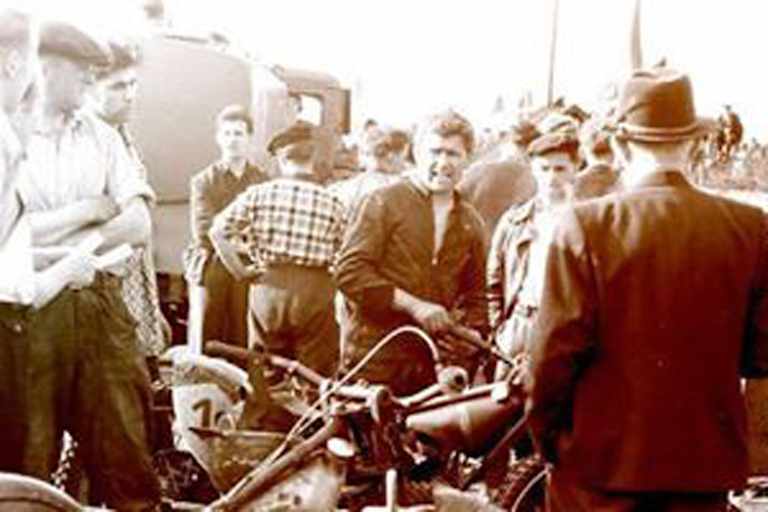 Josef Hofmeister im Fahrerlager von Meissen