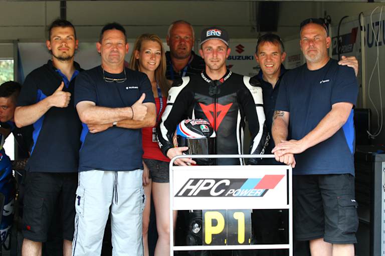 Wahr und das Suzuki Team