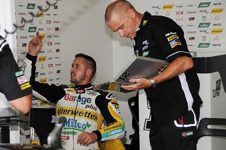 Von 2010 bis 2015 arbeitete Willeke mit Tom Lüthi zusammen