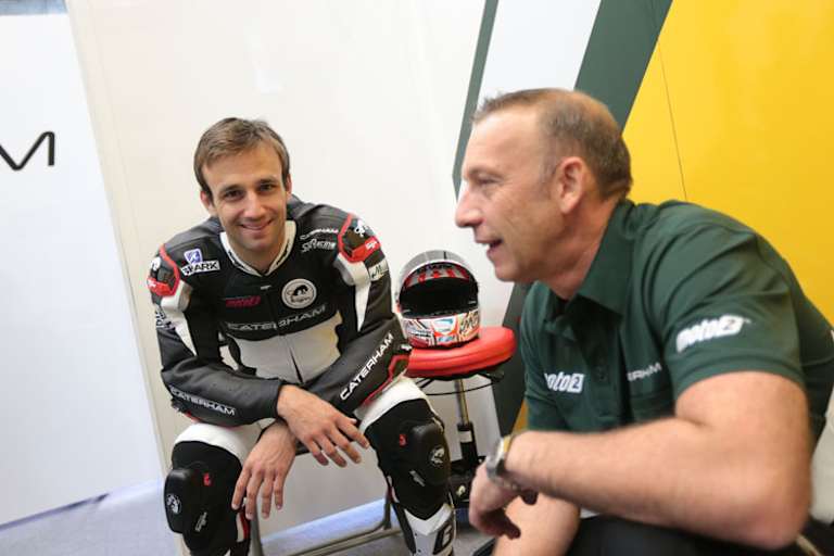 Johann Zarco mit Crew-Chief Gary Reynders