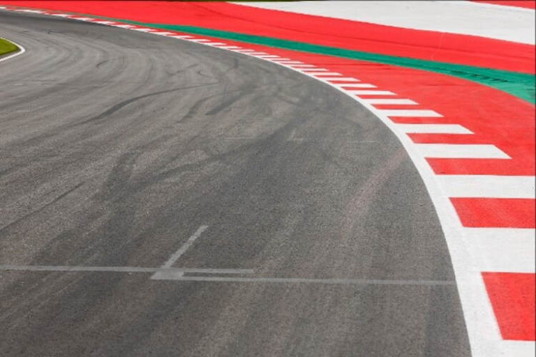 In der Zielkurve wurde aussen deutlich an Sturzraum gewonnen