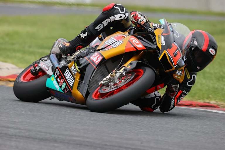 Mathew Scholtz: Nach Platz 2 am Samstag, Sturz am Sonntag