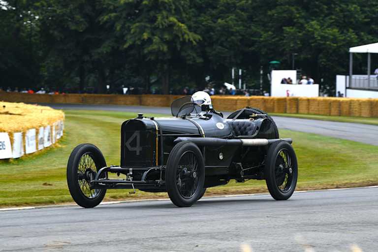 Ein alter Sunbeam in Goodwood