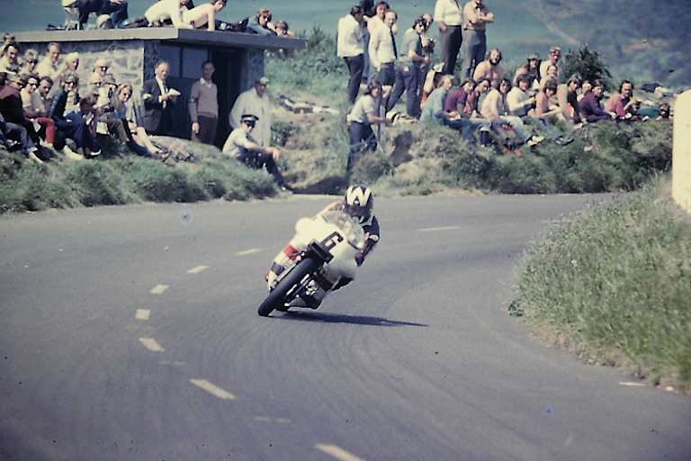 Peter Williams auf der legendären JPS Norton