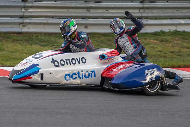 Reeves/Rousseau gewannen beide IDM-Läufe in Oschersleben