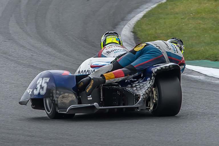 Sattler/Schmidt hatten Glück, dass keine schwarze Flagge gezeigt wurde