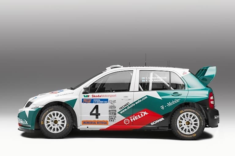 Skoda Fabia WRC von der Seite