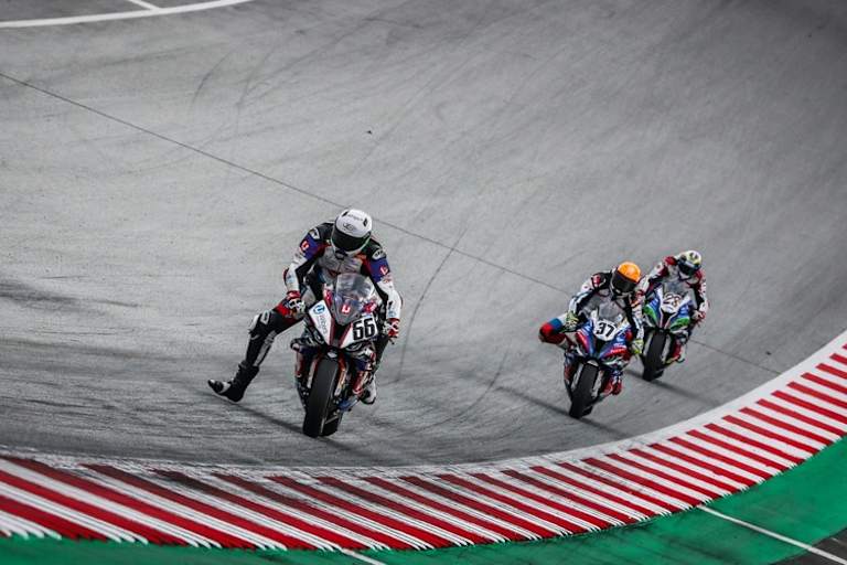 Florian Alt vorne weg