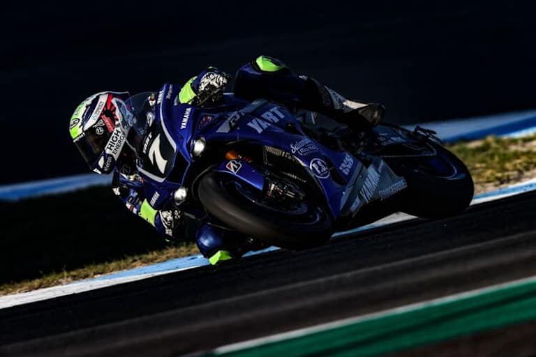 YART liegt in Führung