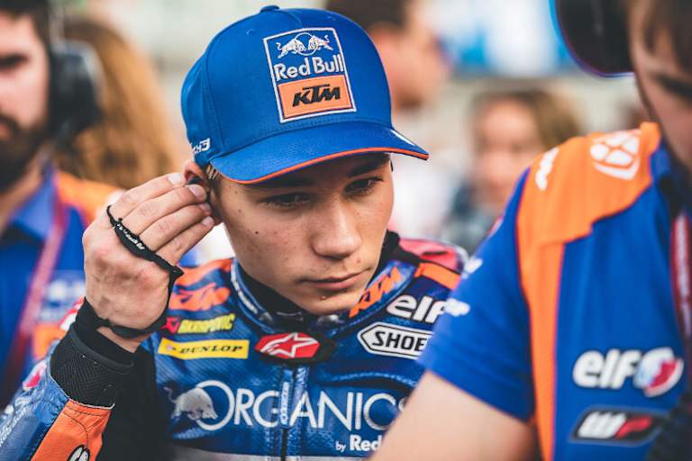 Moto3-Rookie Deniz Öncü muss sich gedulden