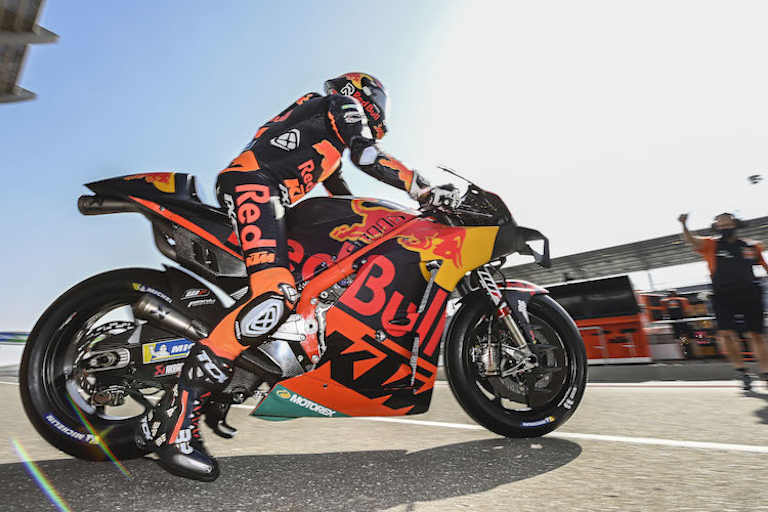 Brad Binder mit Sturz in Kurve 2.