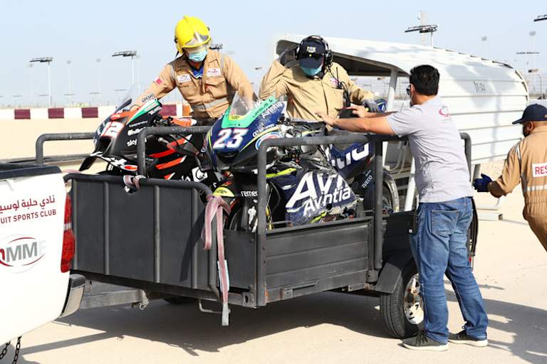 Nach Stürzen wurden die Motorräder von Savadori und Enea Bastianini zurückgebracht