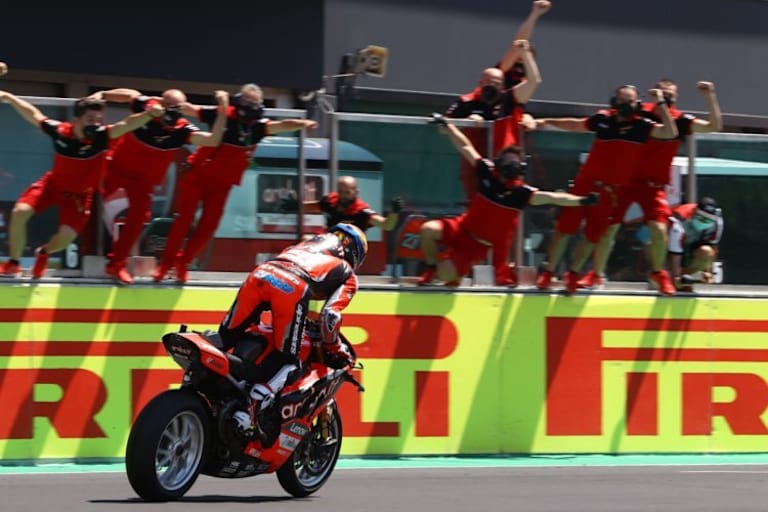 Bei der Zieldurchfahrt fiel eine zentnerschwere Last von seinen Schultern