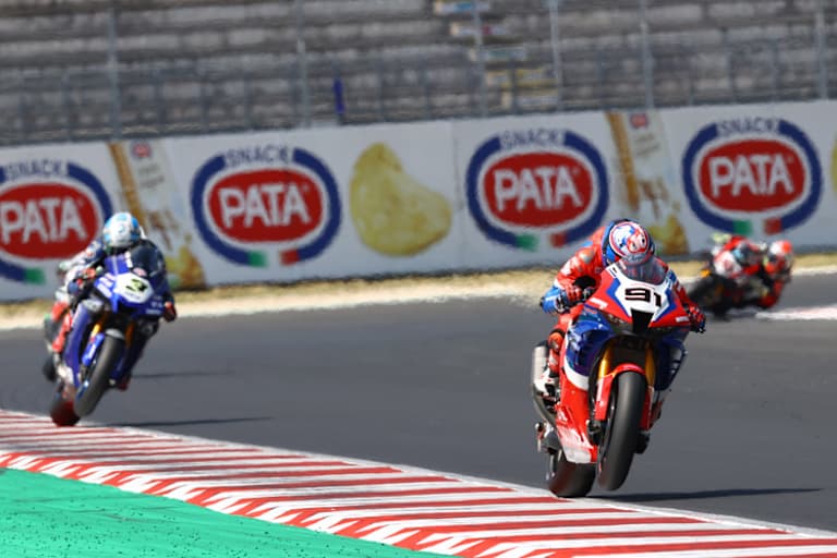 Haslam vor Yamaha-Pilot Kohta Nozane