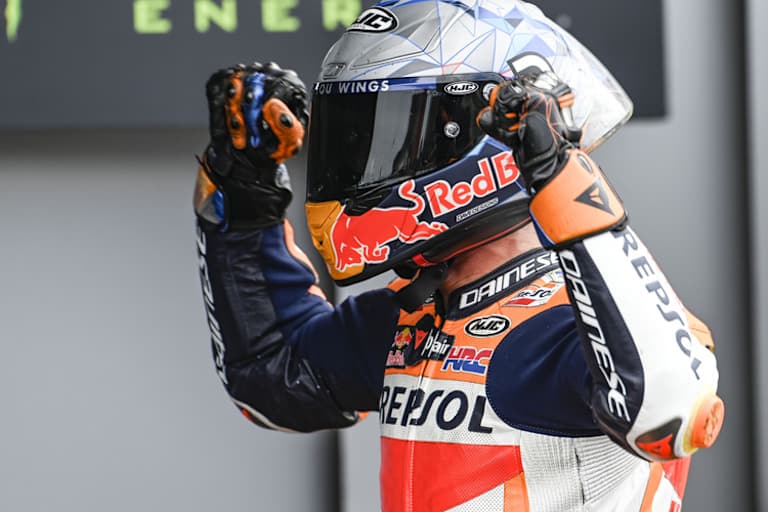 Pol Espargaró jubelt nach erstem Honda-Erfolg