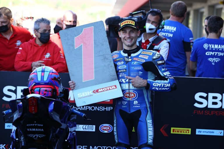 Jules Cluzel jubelt über seinen ersten Sieg seit Argentinien 2019