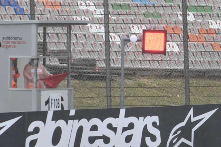 Unterbrechung in Portimão