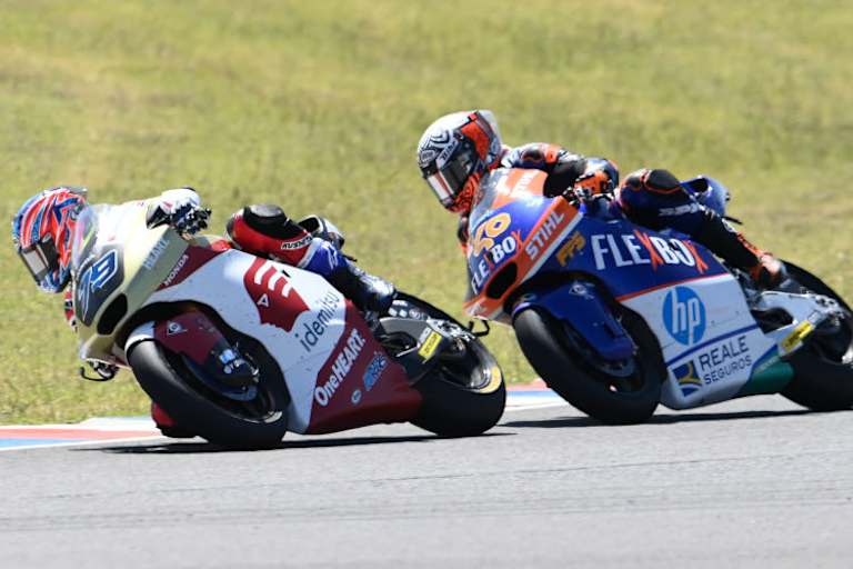 Ai Ogura setzte sich knapp gegen Aron Canet durch