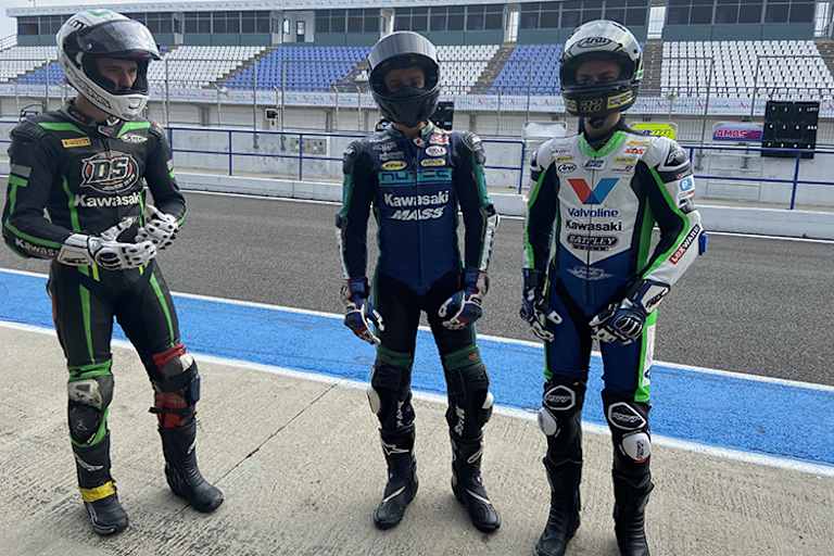 Ein Bild vom 13. März, danach war Schluss: Loureiro, Iozzo und Kalinin (v.l.)