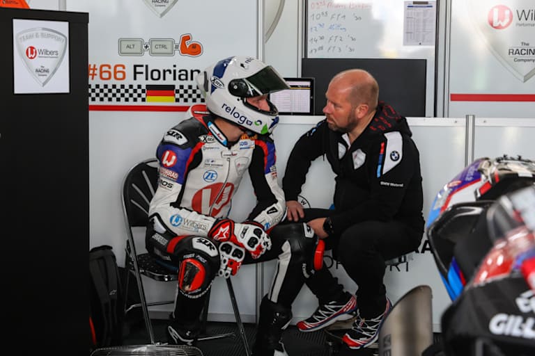 Florian Alt mit Burkhard Stember (v.li.)