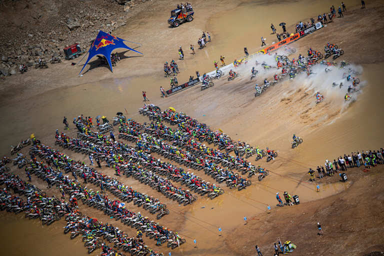 Das Fahrerfeld bei Erzbergrodeo ist gigantisch!