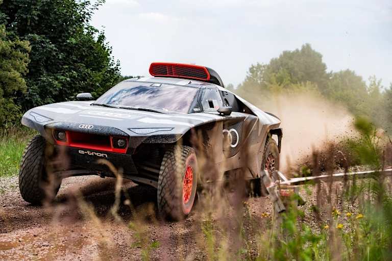 Road to Dakar - Test Audi Sport