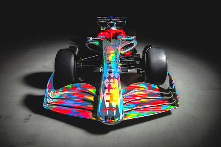 Der Wagen macht aus jeder Perspektive eine gute Figur