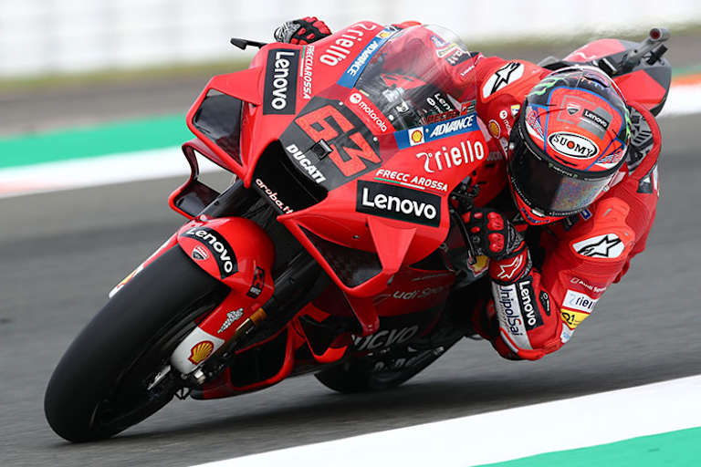 Pecco Bagnaia auf der Ducati im Herbst 2021: Keine Ähnlichkeiten zum Aero Body von KTM 2022