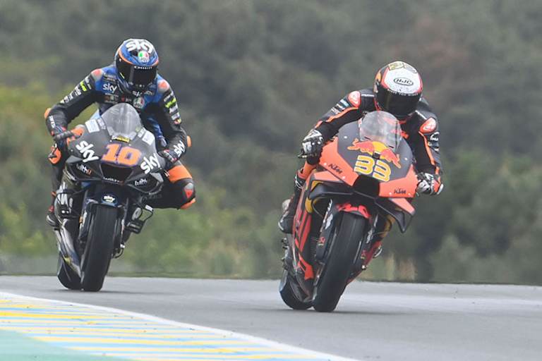 Kampf um Platz 12: Brad Binder (33) gegen Luca Marini (10)