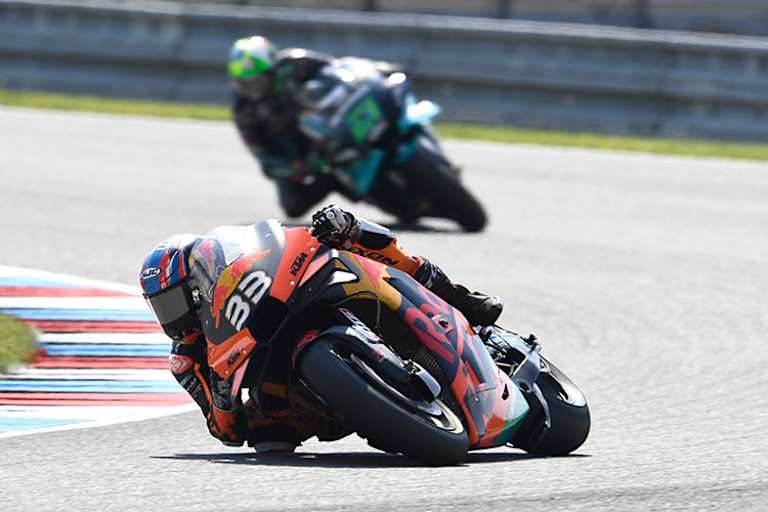 Brad Binder beim Sieg in Brünn vor Franco Morbidelli