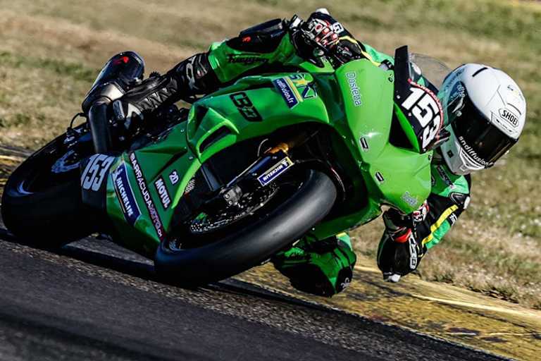 Erfolgreicher Kawasaki-Pilot