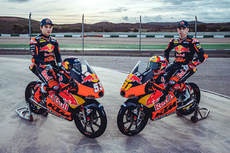 Deniz Öncü und Adrian Fernandez (Team Red Bull KTM Tech3 - Moto3)