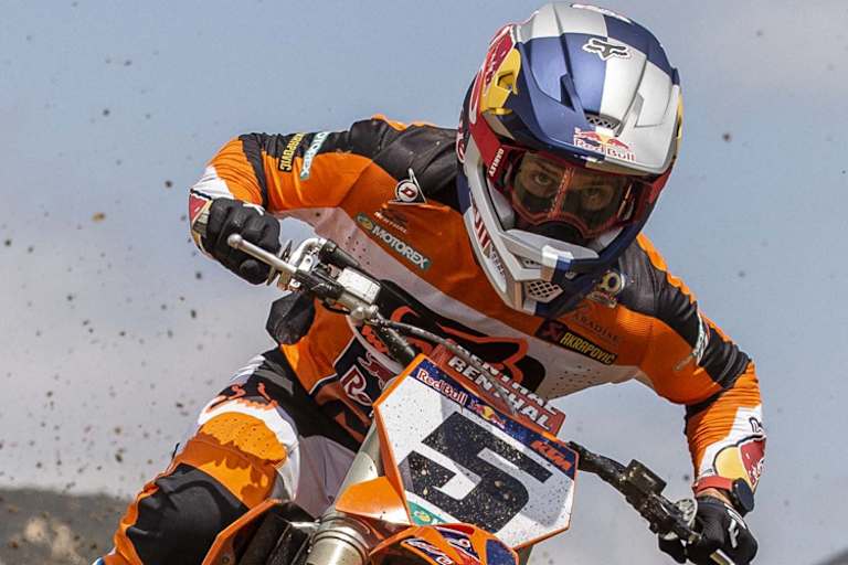 Auch nach seinem Rücktritt setzte Dungey das Fahrtraining fort