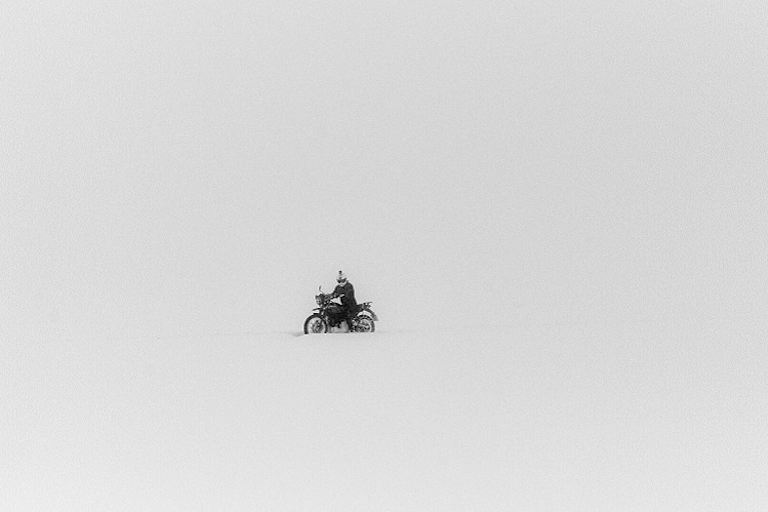 Seit 120 Jahren baut Royal Enfield Motorräder - nun haben zwei von diesen Maschinen den Südpol erreicht