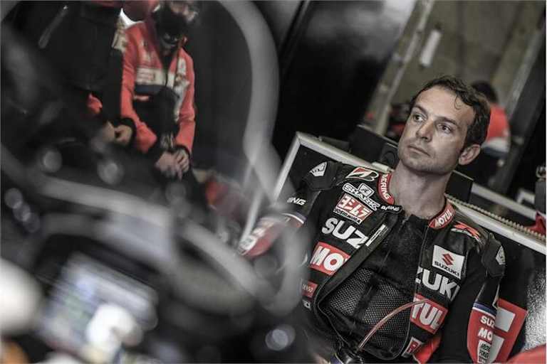 zu Hause wartet jedoch seine große Familie auf ihn