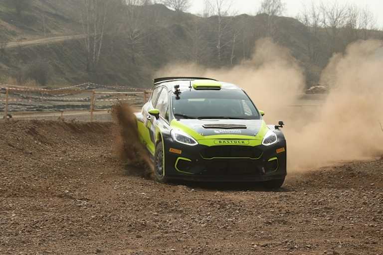 Fabio Schwarz driftet wie sein Vater