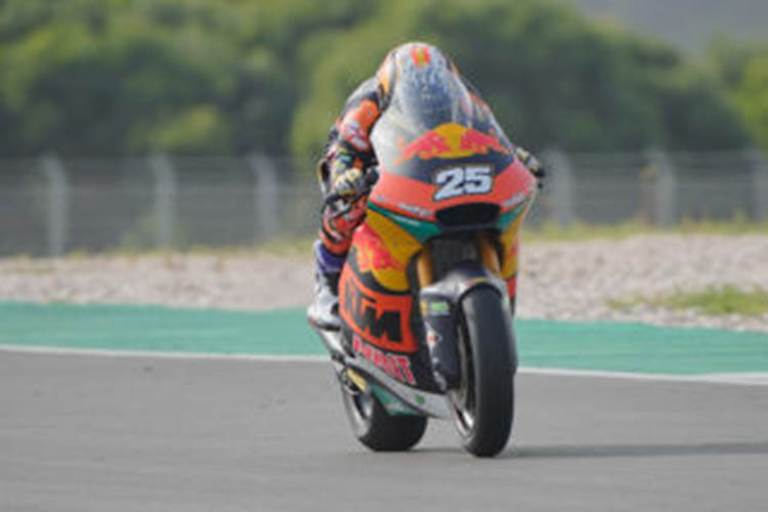 Raúl Fernandez auf der Moto2-Kalex von Red Bull Ajo