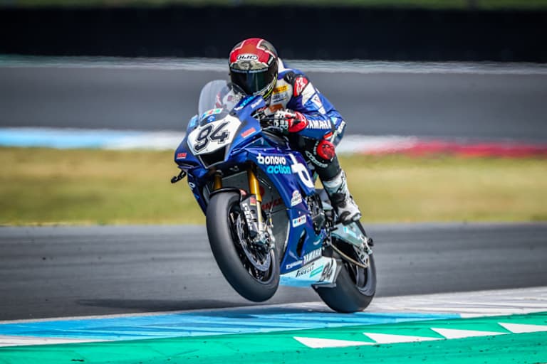 Yamaha-Pilot und IDM-Superbikemeister Jonas Folger fährt auch in Oschersleben
