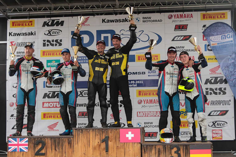 Schlosser/Fries gewannen vor Reeves/Rousseau und Sattler/Schmidt