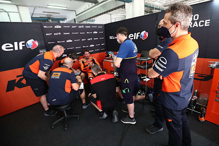 Auch in der KTM-Tech3-Box zu Gast: Francesco Guidotti