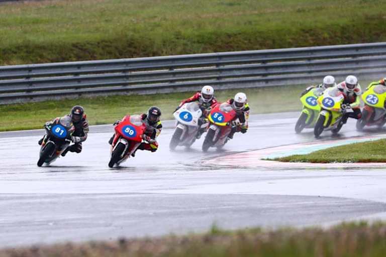 NTC bei der IDM in Oschersleben im Mai 2021: Gurecky im Regen mit der Nummer 59