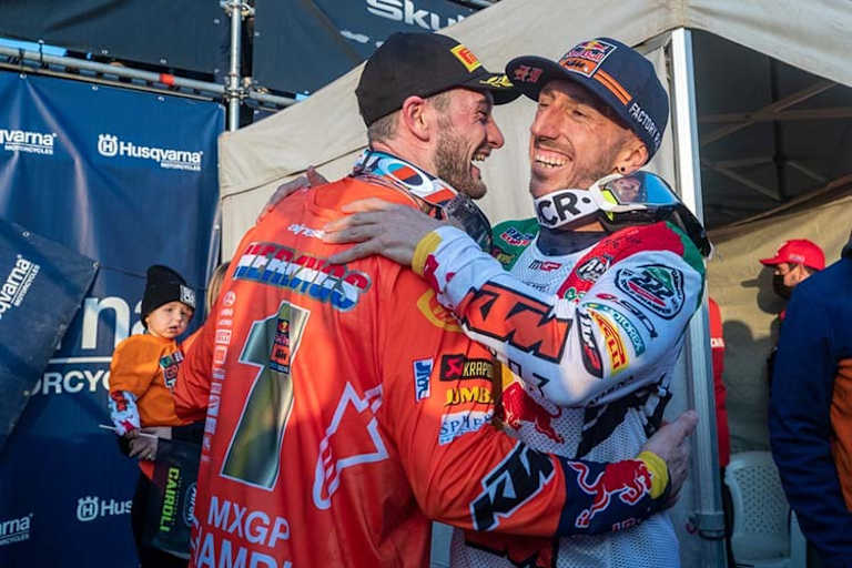 Weltmeister Jeffrey Herlings mit Tony Cairoli
